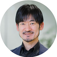 横田 裕二近影
